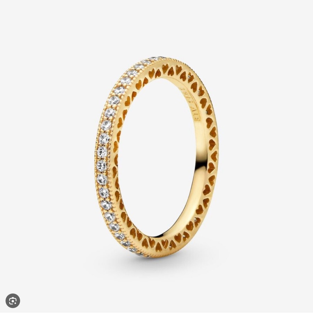 Pandora ring, excellent condition 14K gold